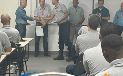 28 novos monitores de segurança se formam com três certificações adicionais